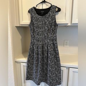 Enfocus Black and White Fit Flare Career Dress - Size 8